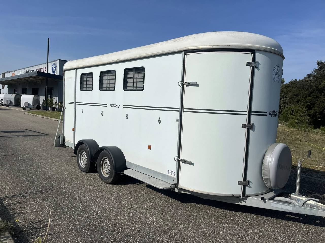 Horse trailer Fautras  4 Stalls 2020 Used