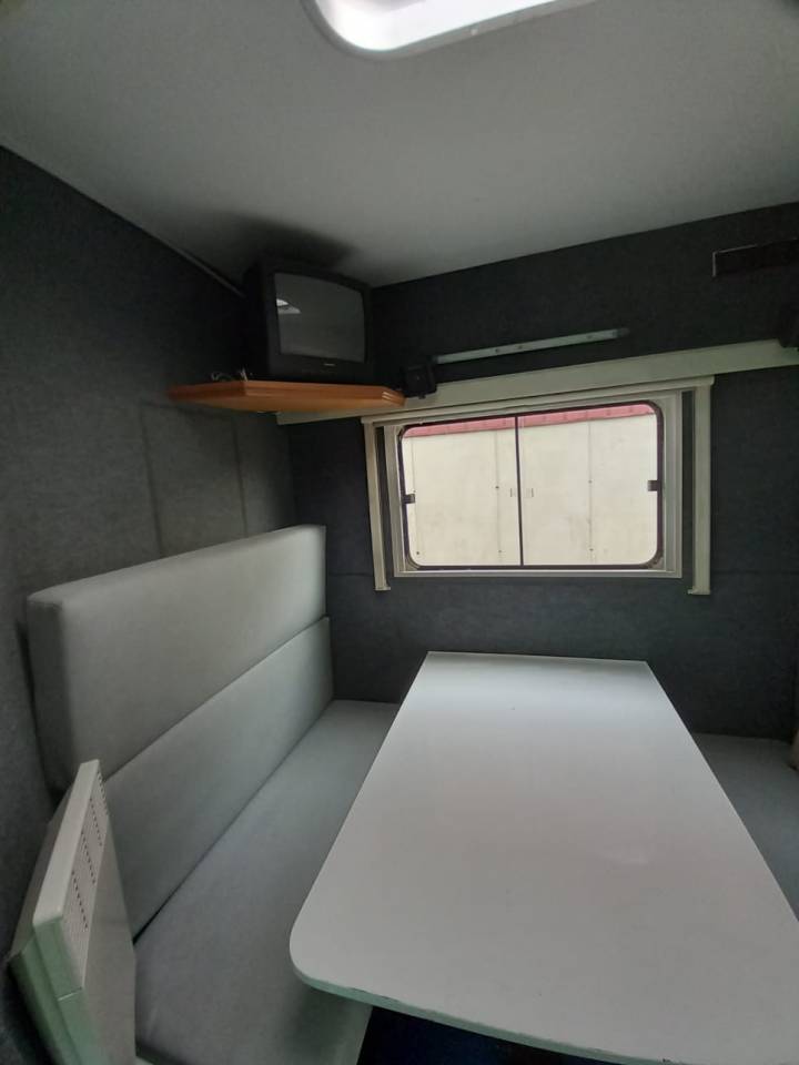 Horsebox NON-HGV Volvo FL 10 1989 Used
