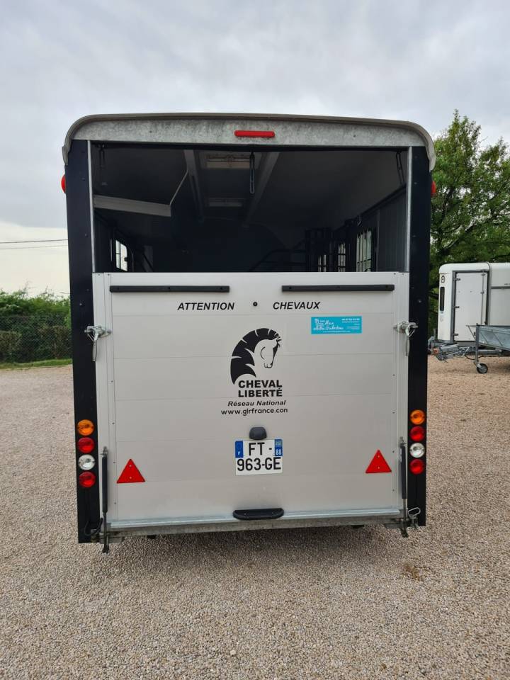 Horse trailer Cheval Liberte Minimax 3 Stalls 2020 Used