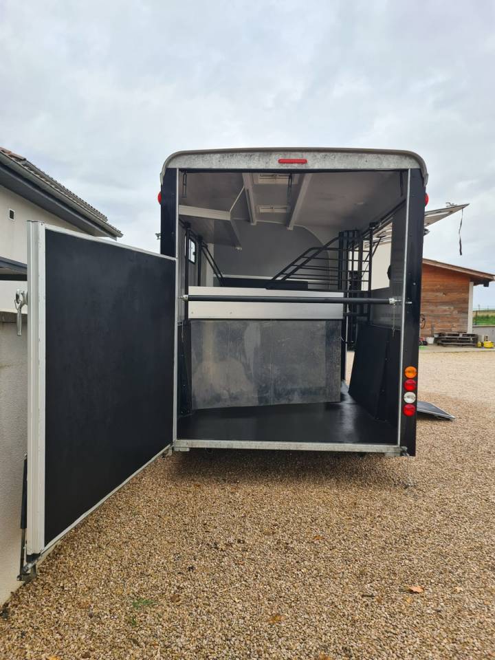 Horse trailer Cheval Liberte Minimax 3 Stalls 2020 Used