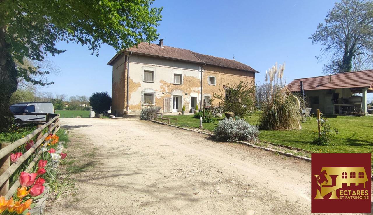 Livery yard  Is&egrave;re