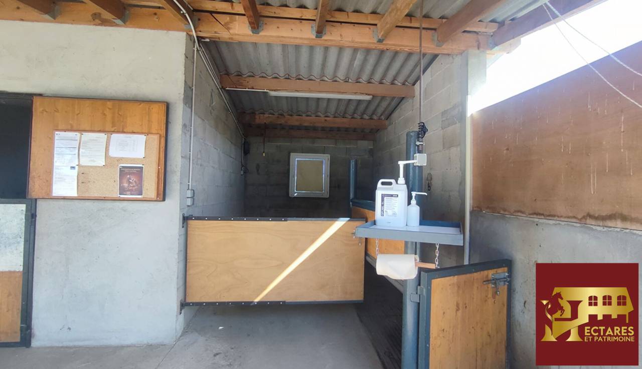 Livery yard  Is&egrave;re