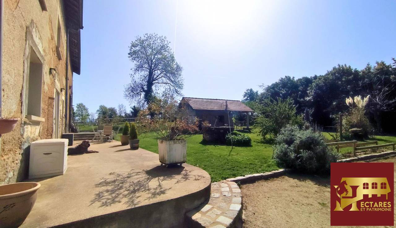 Livery yard  Is&egrave;re