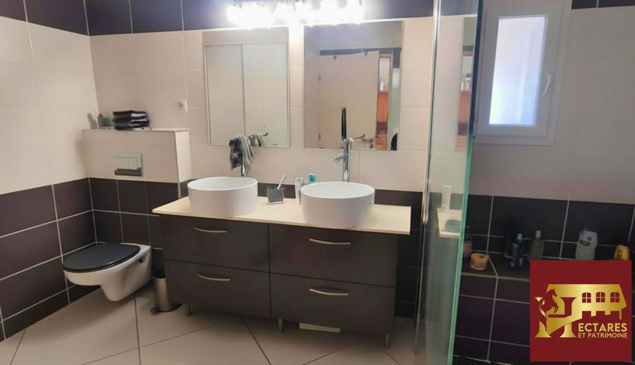 Livery yard  Is&egrave;re