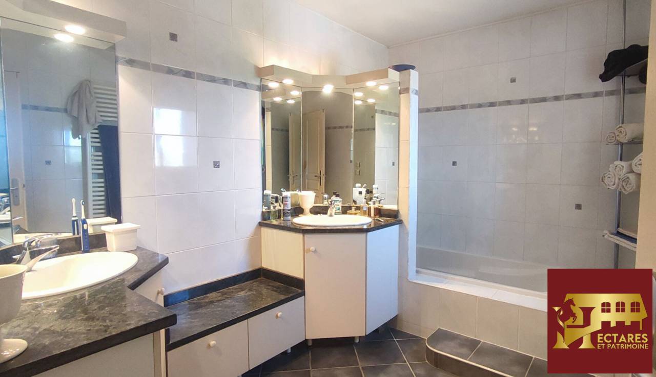 Livery yard  Is&egrave;re