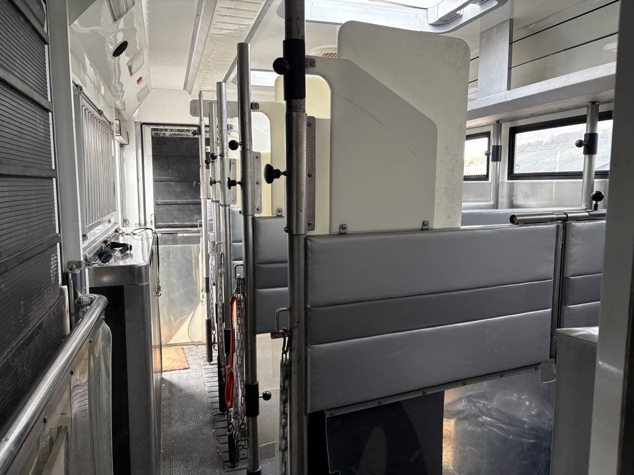 Horsebox NON-HGV Renault MAGNUM STX 2011 Used