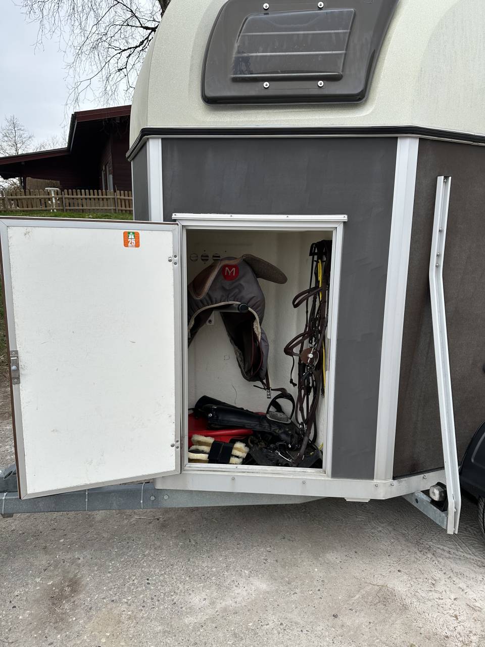 Horse trailer Blomert T1 1,5 Stalls 2016 Used