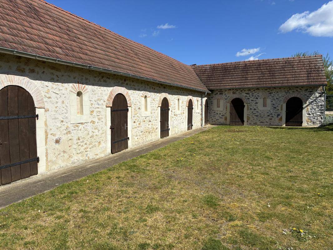 Equestrian property  Sarthe