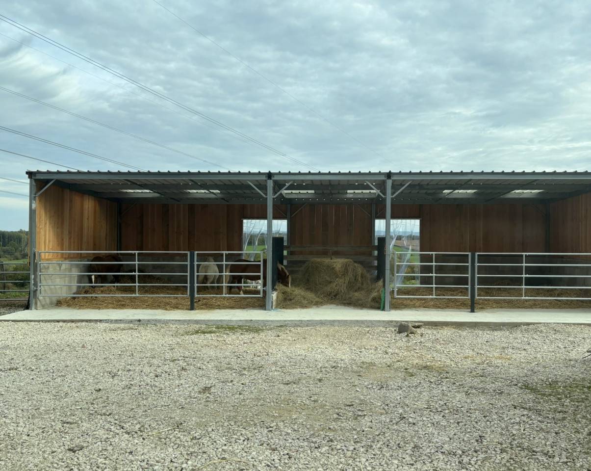 Riding school  Sa&ocirc;ne-et-Loire