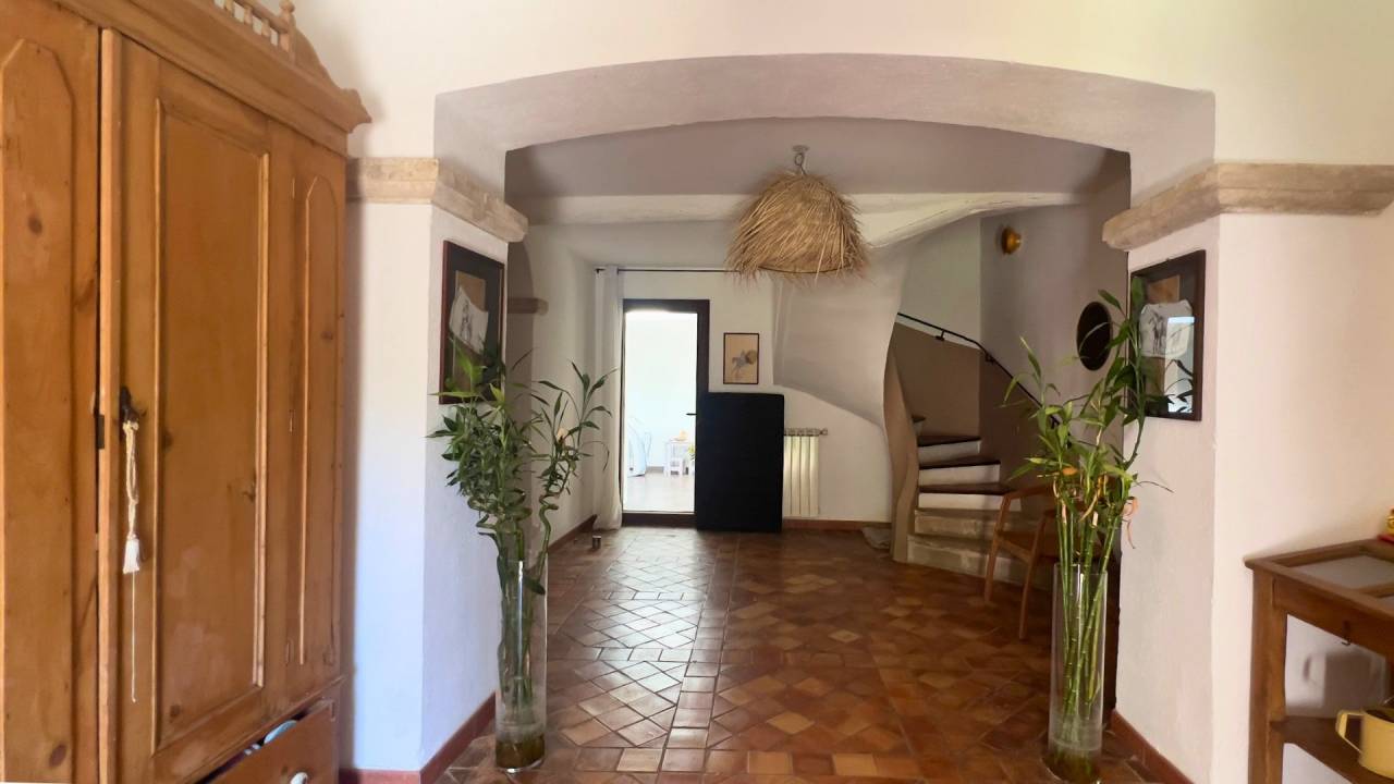 Equestrian property  Vaucluse