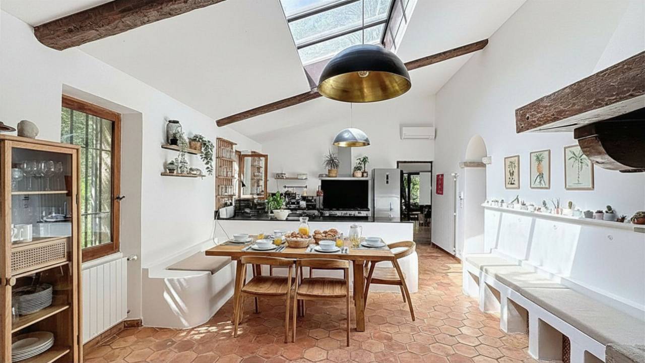Equestrian property  Vaucluse