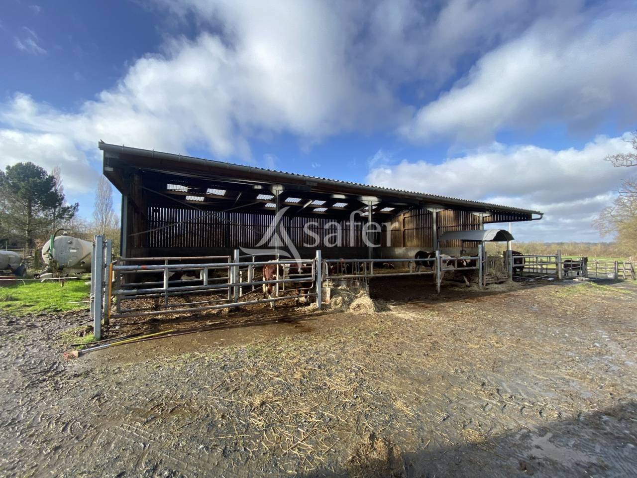 Equestrian property  Calvados