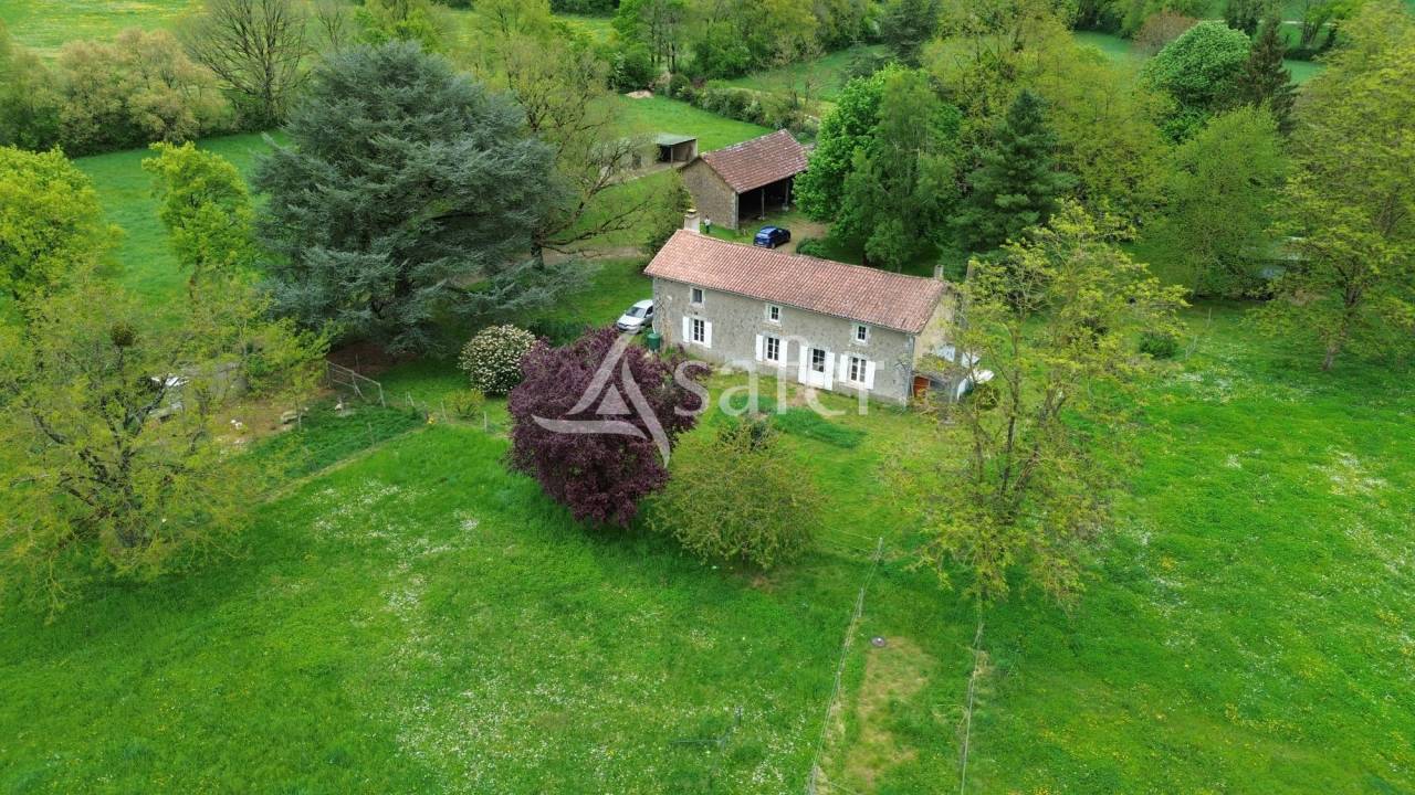 Equestrian property  Deux-S&egrave;vres