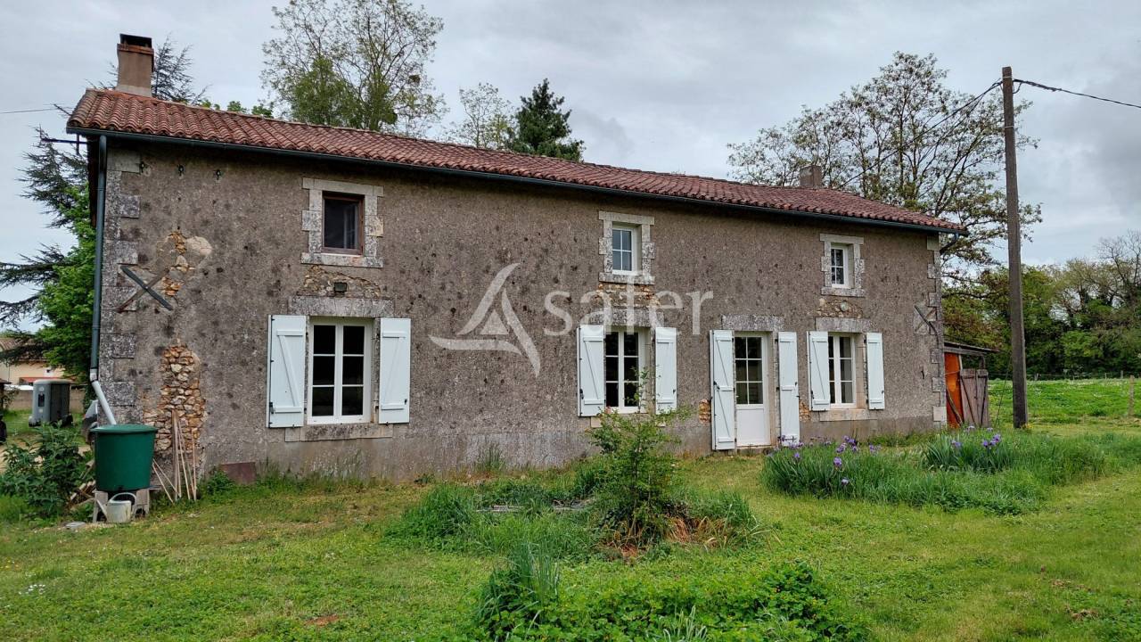 Equestrian property  Deux-S&egrave;vres