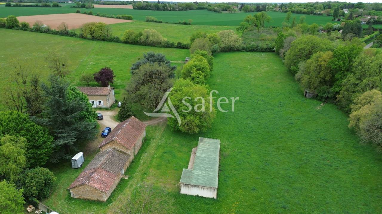 Equestrian property  Deux-S&egrave;vres
