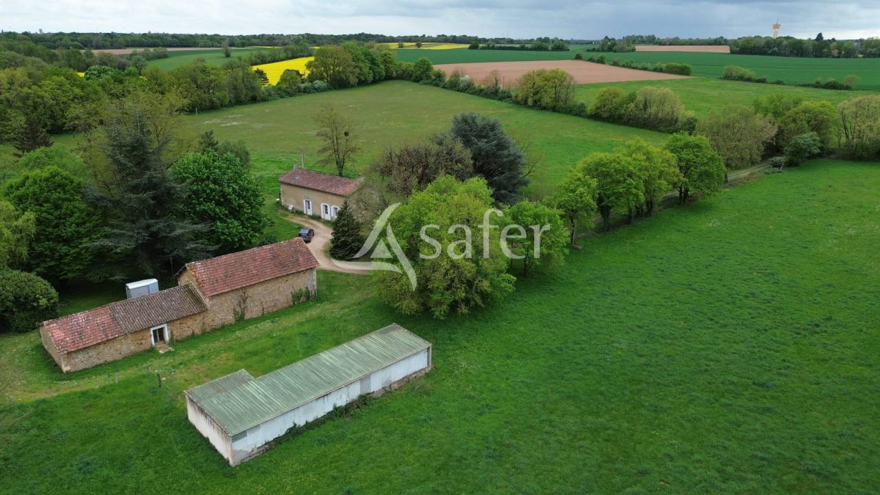 Equestrian property  Deux-S&egrave;vres