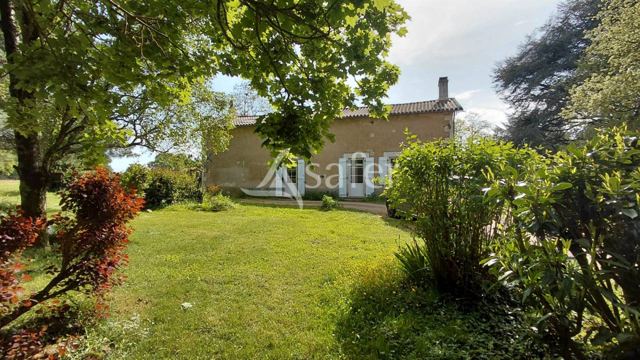 Equestrian property  Deux-S&egrave;vres