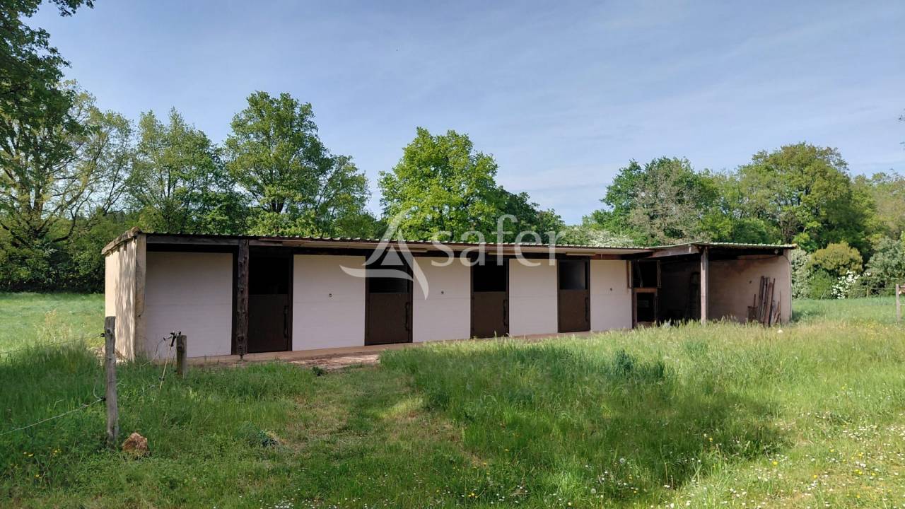 Equestrian property  Deux-S&egrave;vres
