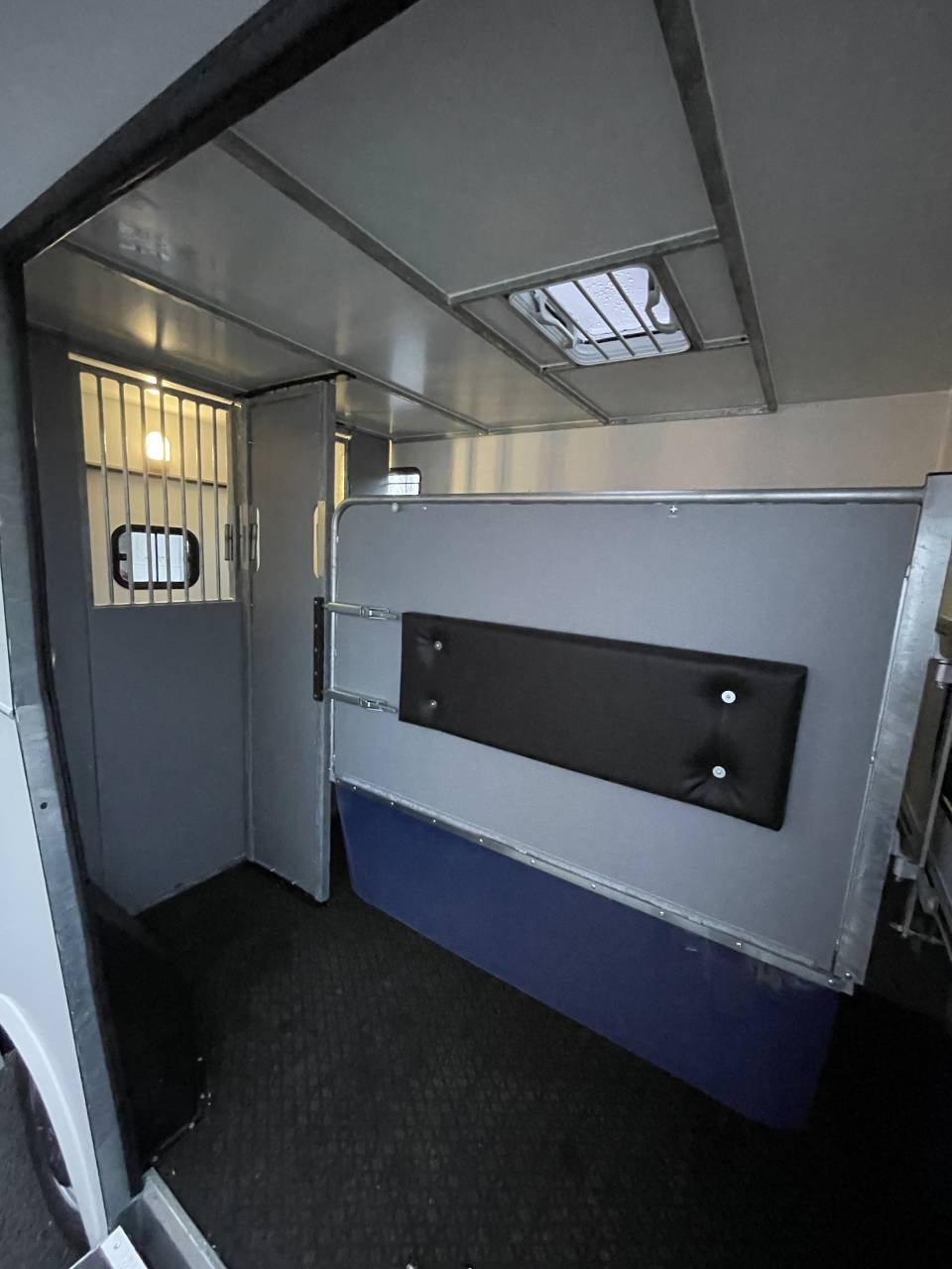 Horsebox HGV AP Petit Peugeot Boxer L4  2020 New