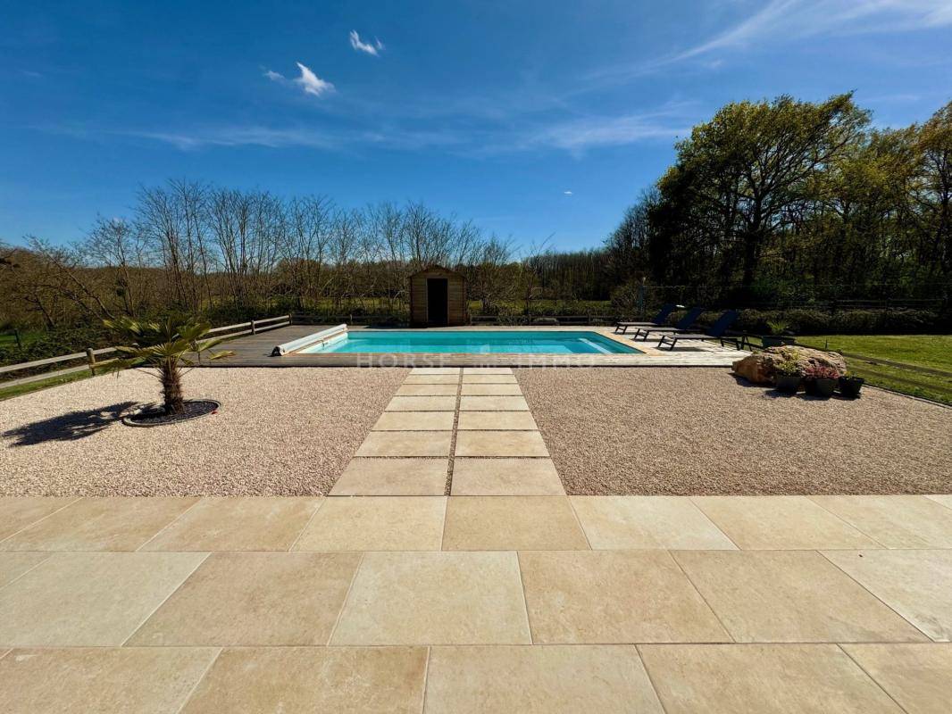 Equestrian property  Loiret