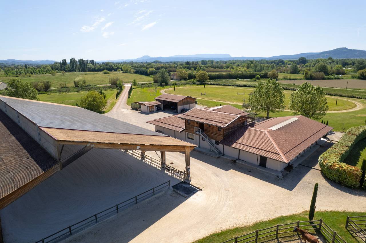 Luxurious equestrian property  Vaucluse