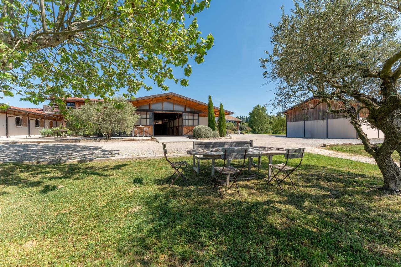 Luxurious equestrian property  Vaucluse